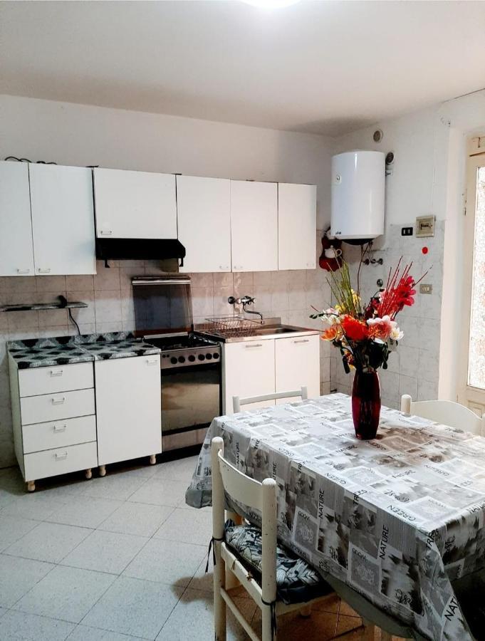 Bilocale Via Arno 51,